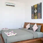 3 Bedroom Close To Fisherman\'S Village Kbr18