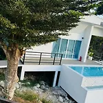 Villa The Jungle