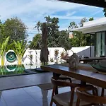 Villa Montes