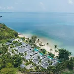 Villa Neung - Modern Beachfront Villa Near Bang Por