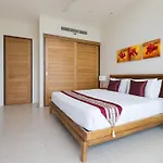 Luxury Pool 3 Bedrooms Villa Near Wat Plailaem