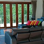 Villa E