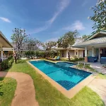 Idyllic Samui Beach Villa Resort