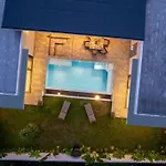Villa Erika Garden View - Included Airport Pick Up