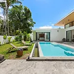 Villa Erika Garden View - Included Airport Pick Up