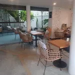 Coffee Connextions Cafe & Rooms