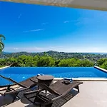 Villa Mali, Beautiful Retreat Overlooking The Sea