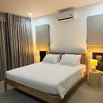 Villa Samuthra Lipa Noi