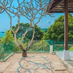 Samui Central Beach Villa