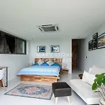 Villa Jugraj - A Perfect Retreat For Your Rejuvenating Vacation In Chaweng Noi Samui