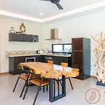 Villa Coco 2Br - Private Pool & Garden