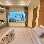 South Beach Inn