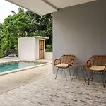 New Spacious 3Br Villa Mountain View, Private Pool & Near Ferry