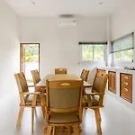 New Spacious 3Br Villa Mountain View, Private Pool & Near Ferry