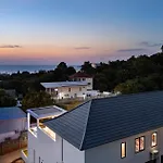 Pablo Villa 3 Bed Sea View Villa In Plai Laem - Kbr30