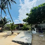 Dream Villa Beachfront Sunset