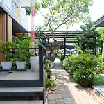 Baan Poon Garden