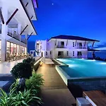 Family Apt Stunning Seaview Great Location