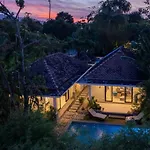 Balinese Style 2 Bedrooms Close To Fisherman - Kbr33