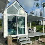 Beachfront Tiny House, Koh Samui, Thailand By Thaniie
