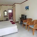 Jinta Hotel Nathon Beach