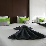 Vanda House Resort