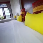 Vanda House Resort