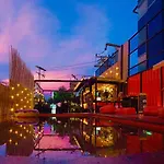 UBOX Hostel