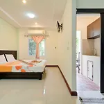 Chom Samui Place