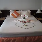 Samui Island Beach Resort & Hotel