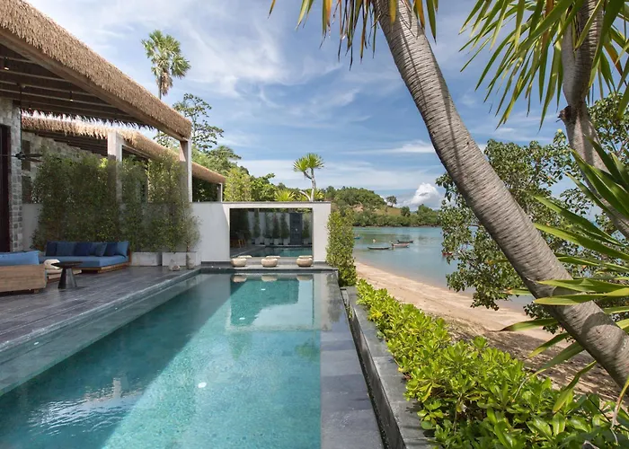 Clay Beach Samui - Beachfront Villas