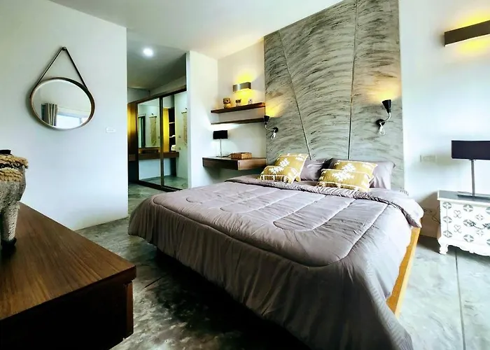 Stylish Sea-View Apartment Suite