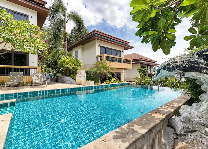 Baan Rawee Villas