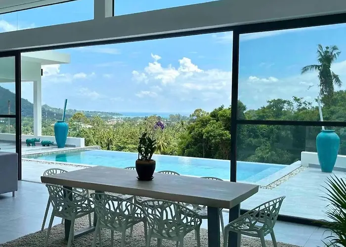 Villa Charlotte - Seaview -4 Bedrooms