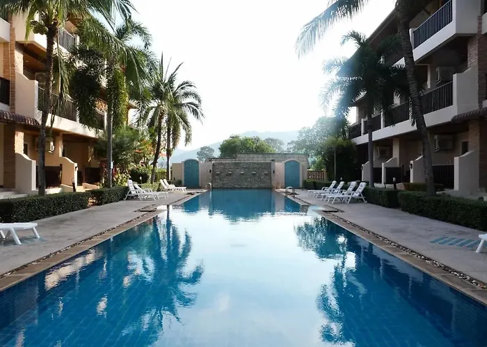 Quiet Whispering Palm Pool & Sauna