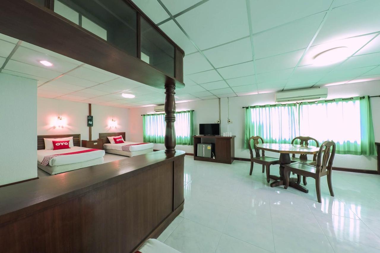Hotel Oyo 468 Dumrong Town 2*