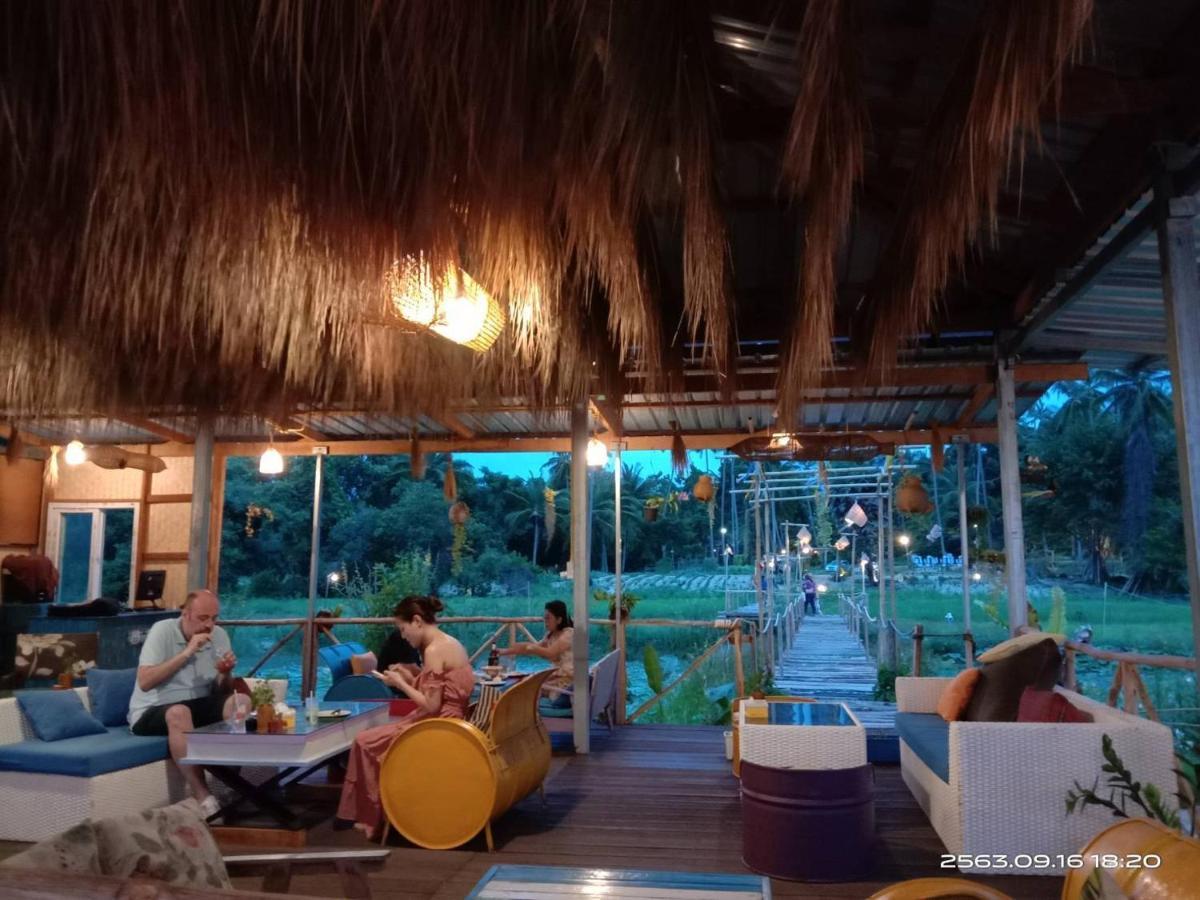 Station touristique I - Talay Samui - เขา ป่า นา เล ตลิ่งงาม สมุย