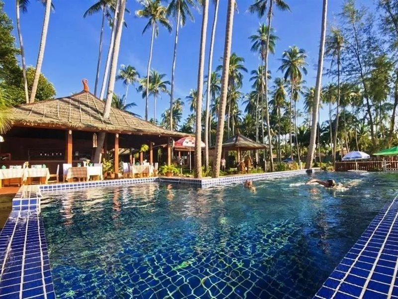 Resort Lipa Bay Lipa Noi
