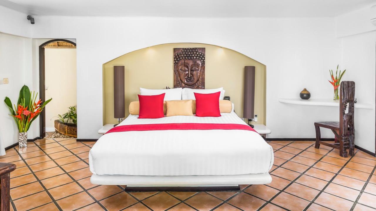 Lagoon Tropical Beach Pool I Beach - Pool - Freedom & Service Plage de Lamai