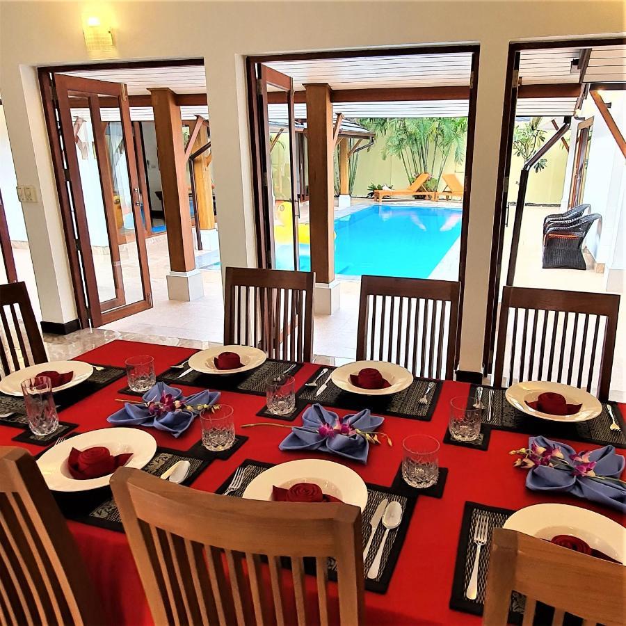 Orange Palm Pool Villa *