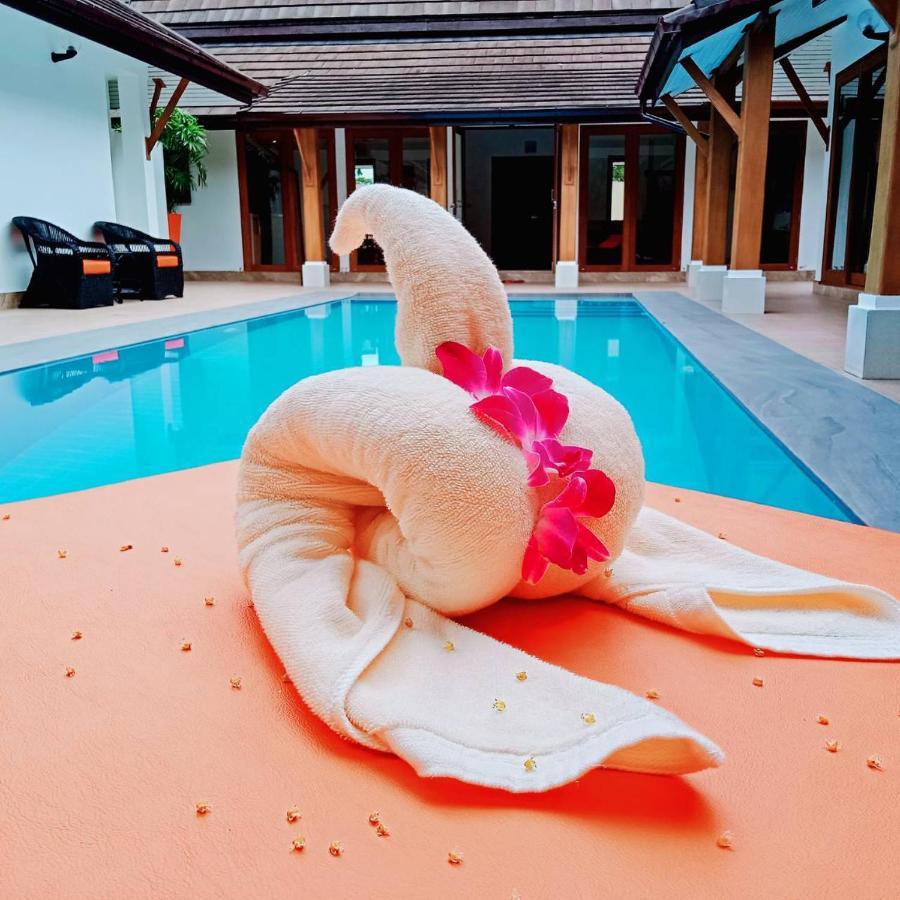 Villa Orange Palm Pool