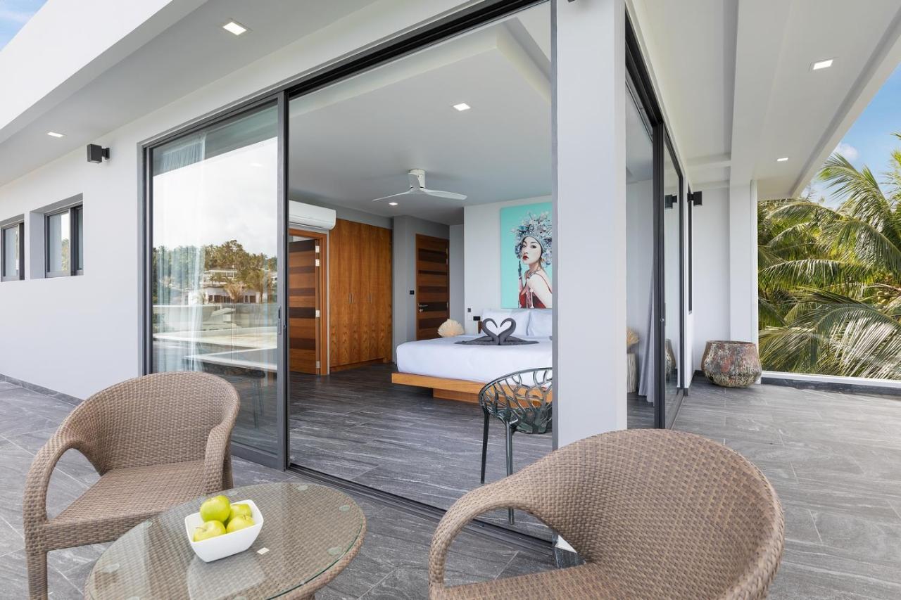 Jungle, Luxury 4 Br, Amazing Sea View Villa *