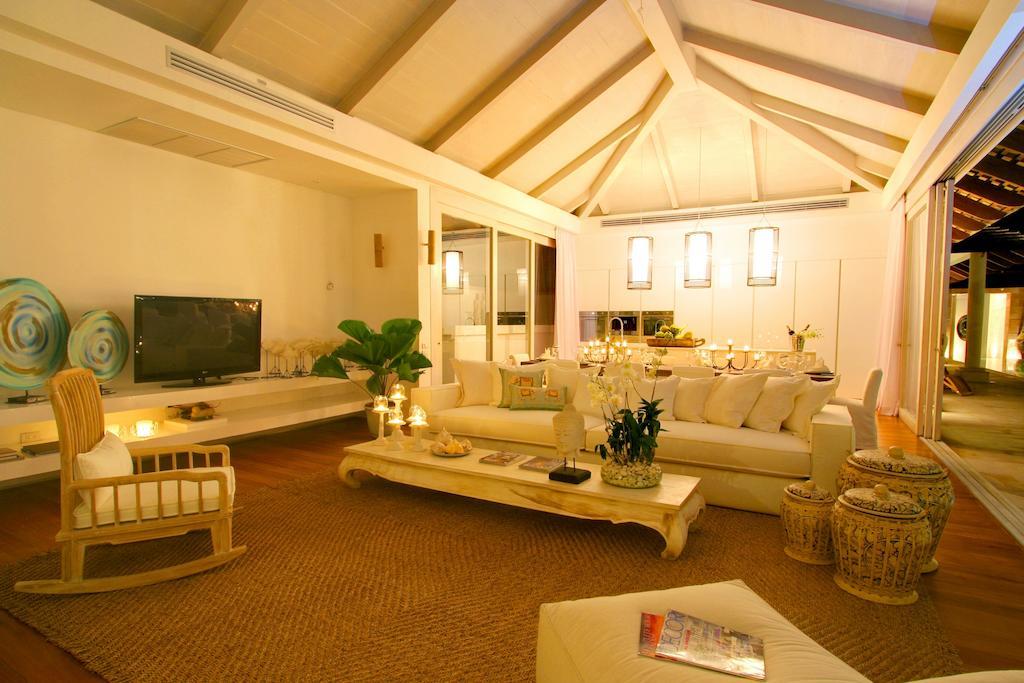 Mia Beach, And Events Villa *