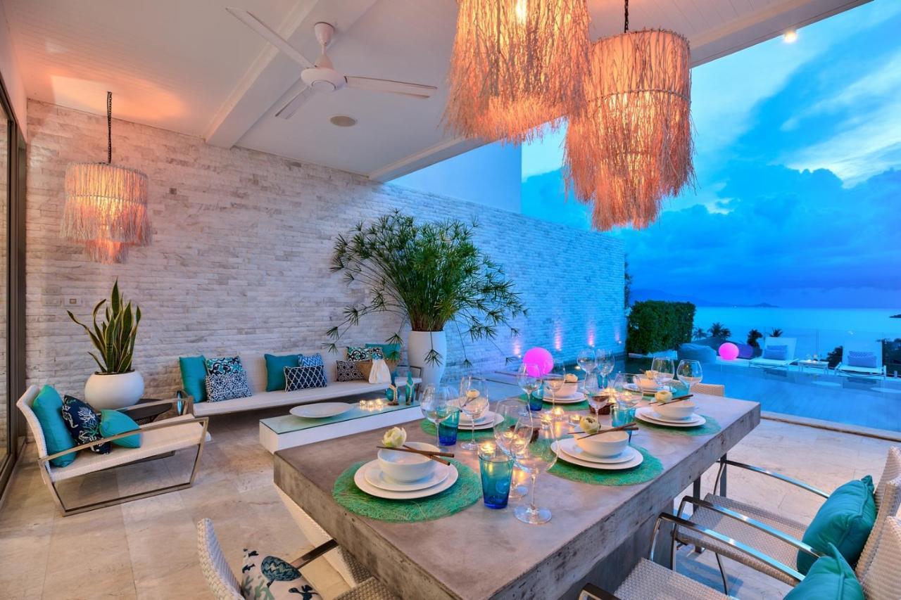 Beachside Villa: Luxury Bayside Retreat With Sea Views