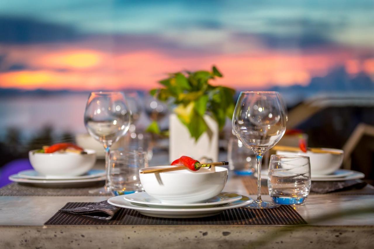 Pousada Beachside Villa: Luxury Bayside Retreat With Sea Views Thong Son Beach