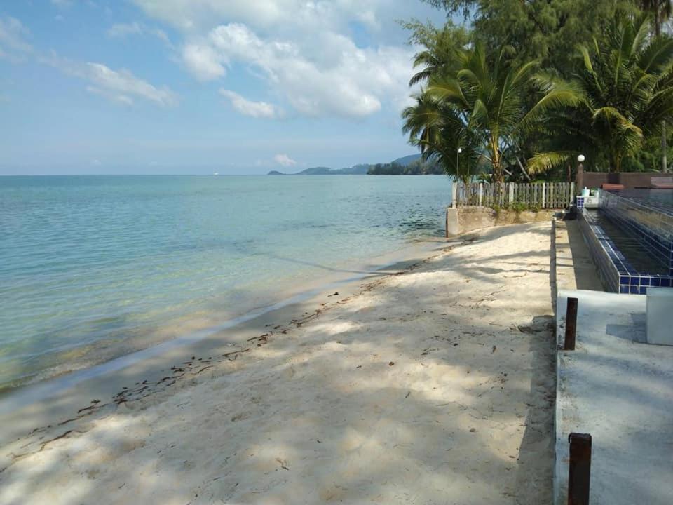 Lipa Bay 3*