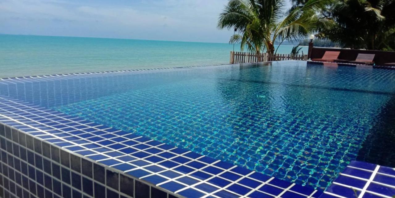 Lipa Bay 3*