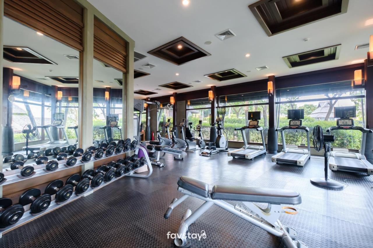 Hotel Nora Buri & 5*