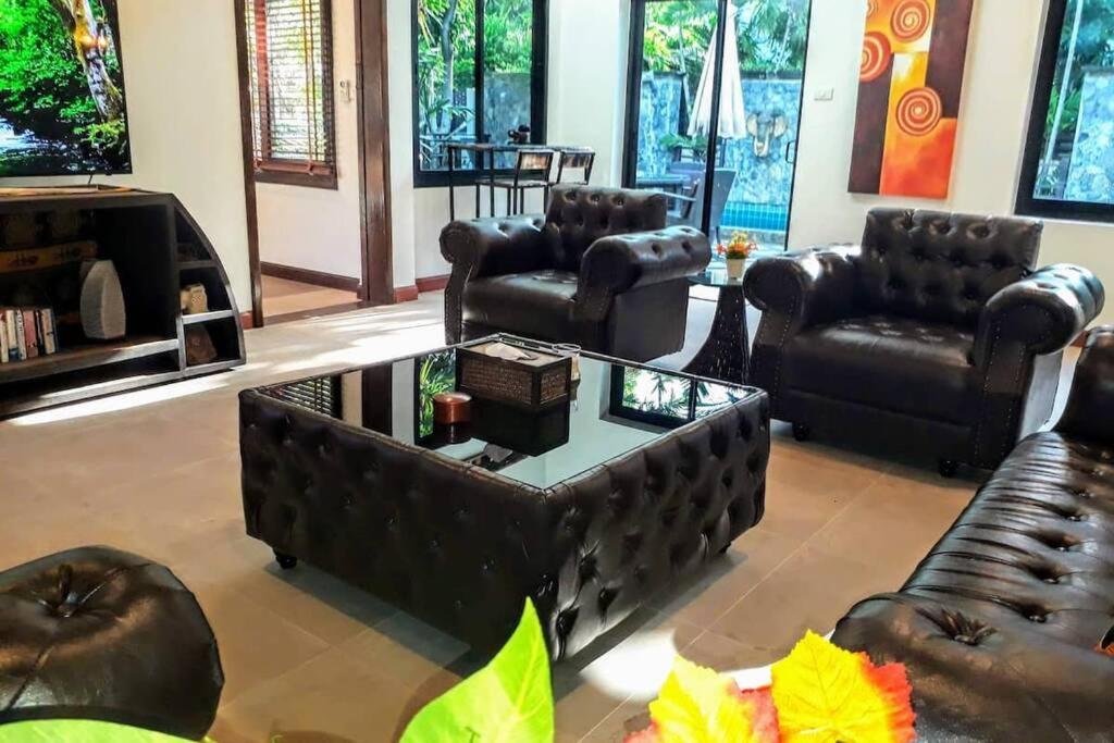 4 Bedroom Shine Sdv195-by Samui Dream