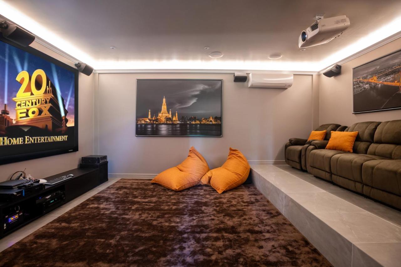 Poseidon'S Penthouse Villa *